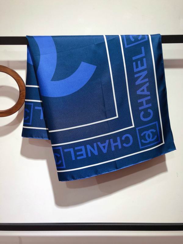 Chanel silk scarf 90X90cm E33 (12)